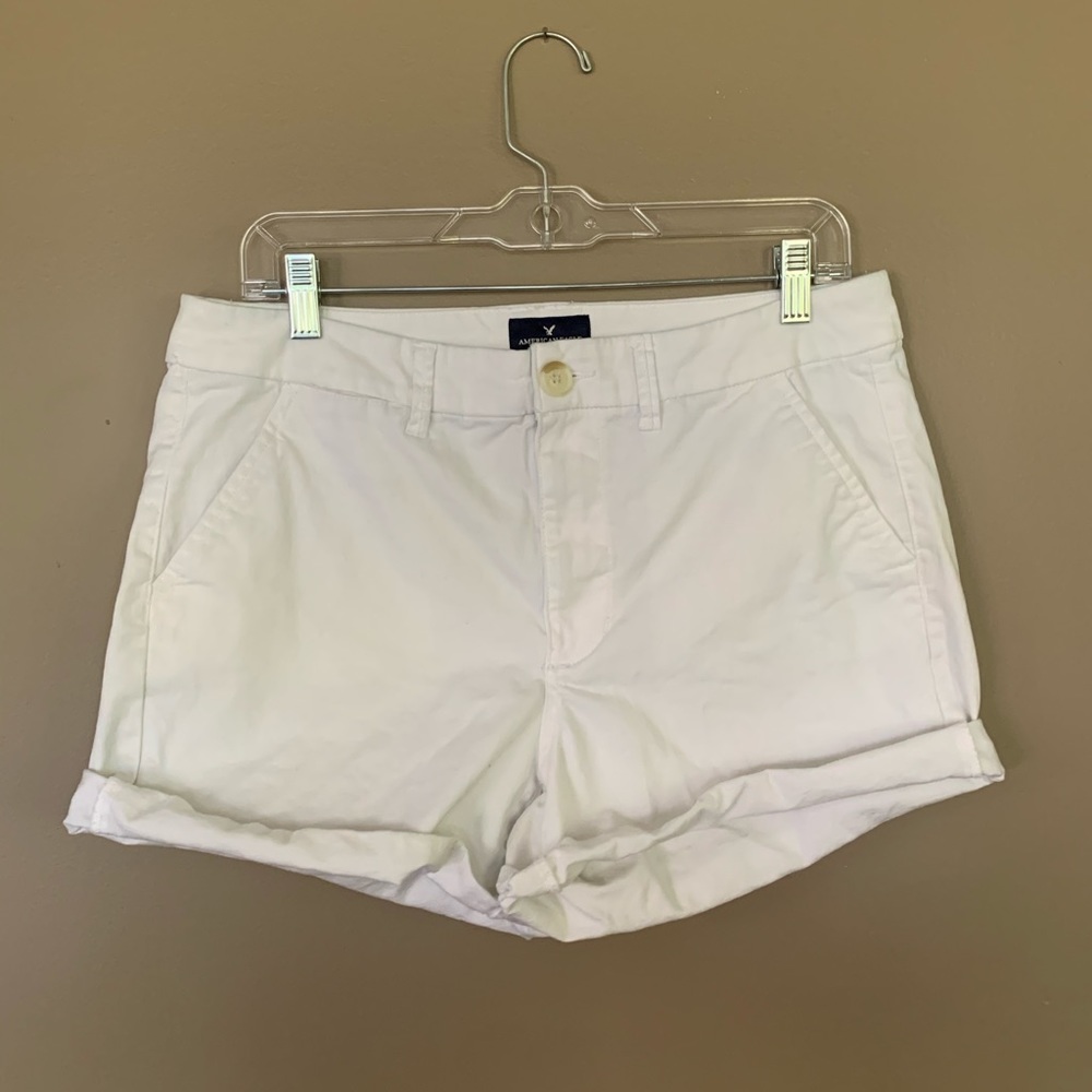 AEO white khaki hi-rise shortie stretch size 12